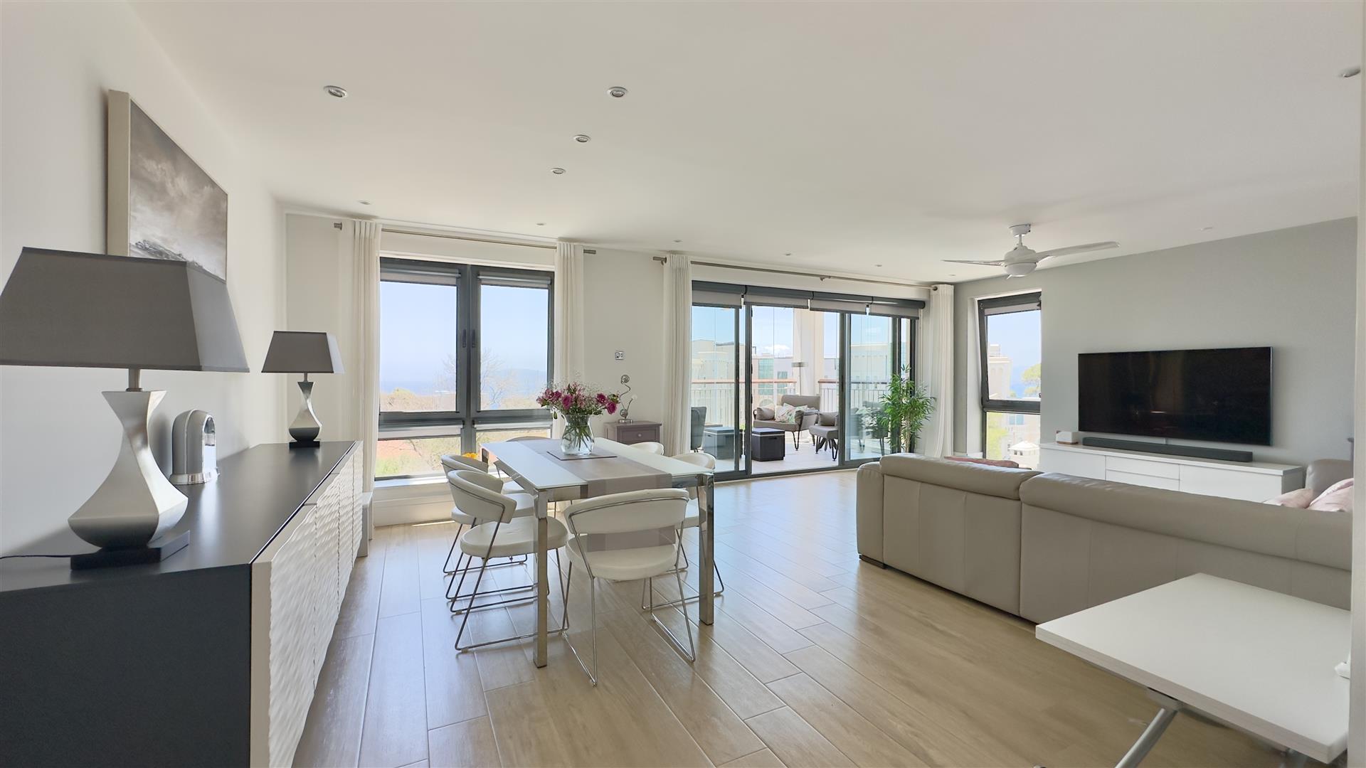 Image of House - 2 Bedrooms - 2 Bathrooms for Sale in Highcliffe House-Gibraltar, Image 2